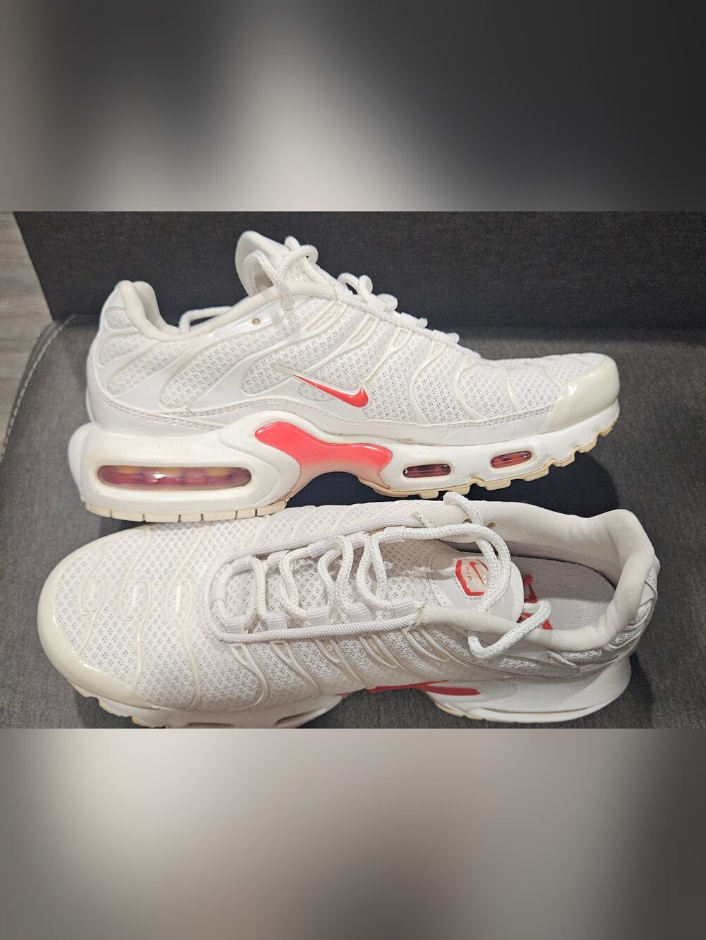 Nike Max Air TN's Women's White and Red Air-Enhanced Sneakers